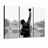 Χειροποίητος πίνακας ζωγραφικής POP Art ROCKY 3 τεμάχια rocky2 – Τρισδιάστατη απεικόνιση του χειροποίητα ζωγραφισμένου καμβά σε λευκό φόντο. Κυρίαρχα χρώματα: μαύρο, γκρι, λευκό.