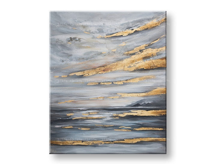 Χειροποίητος πίνακας Papilora, Ουρανός, 90x110 cm, με αφηρημένο θαλάσσιο ορίζοντα σε γκρι-μπλε τόνους και χρυσές μεταλλικές λεπτομέρειες, σε τρισδιάστατη προβολή.